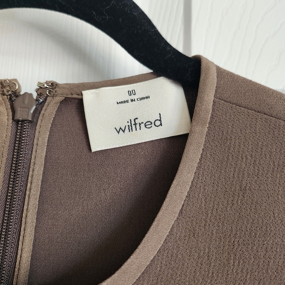 Aritzia Wilfred Taupe Vilard Dress in size 00 - Picture 7 of 7